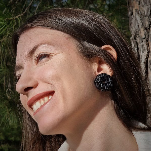 Antares-negro-lifestyle