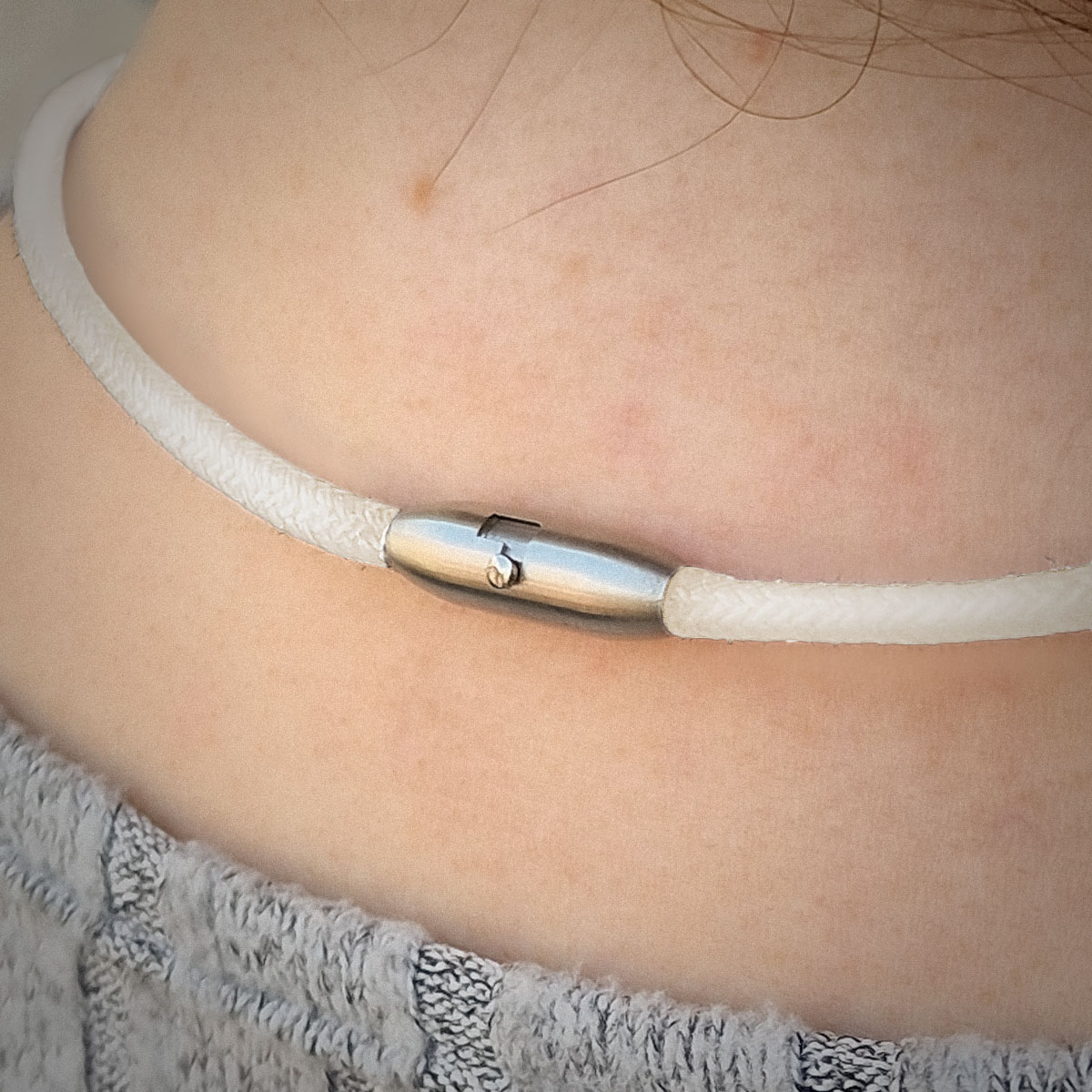 Collar Deneb Blanco Seda - Imagen 2