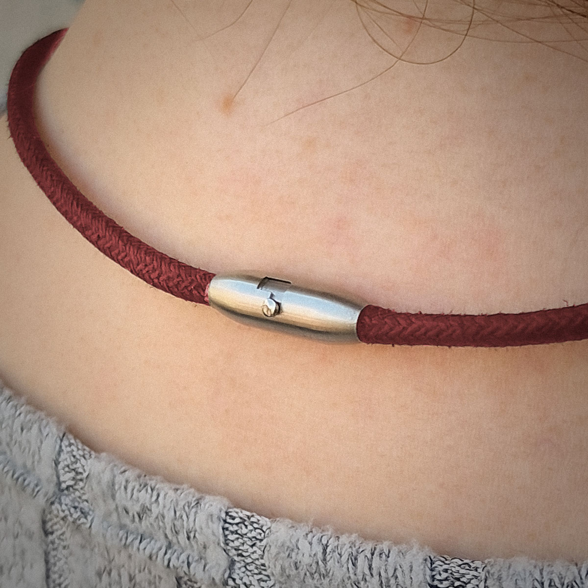 Collar Vega Rojo Carmín - Imagen 2