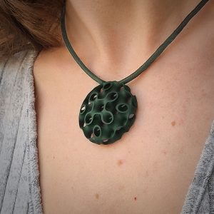 Collar Deneb Verde Bosque